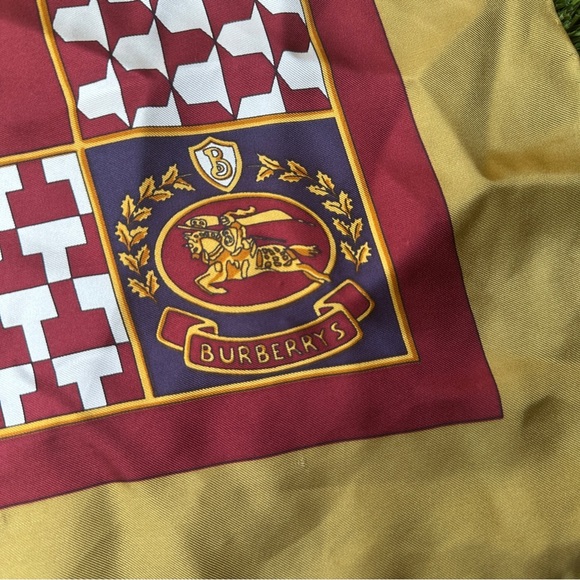 Vintage Burberrys silk scarf - Picture 3 of 9